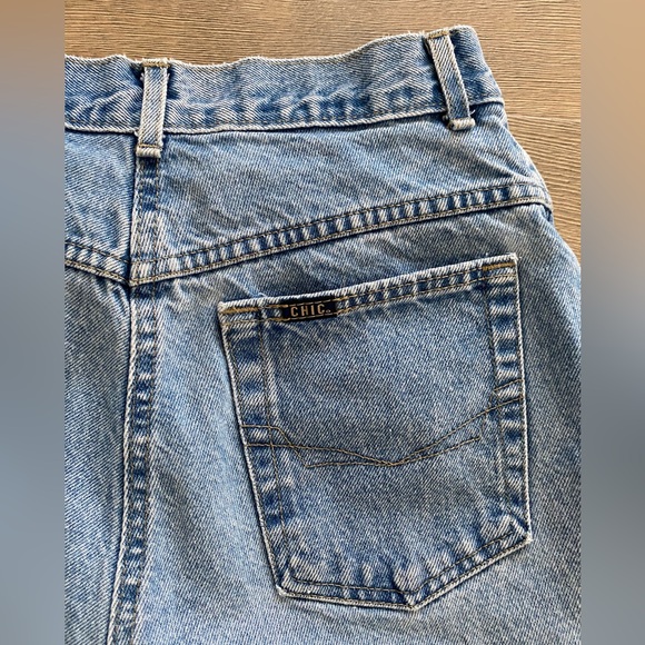 Chic Vintage High Rise Straight Tapered Leg 90s Faded Distressed Mom Jeans - Picture 9 of 12